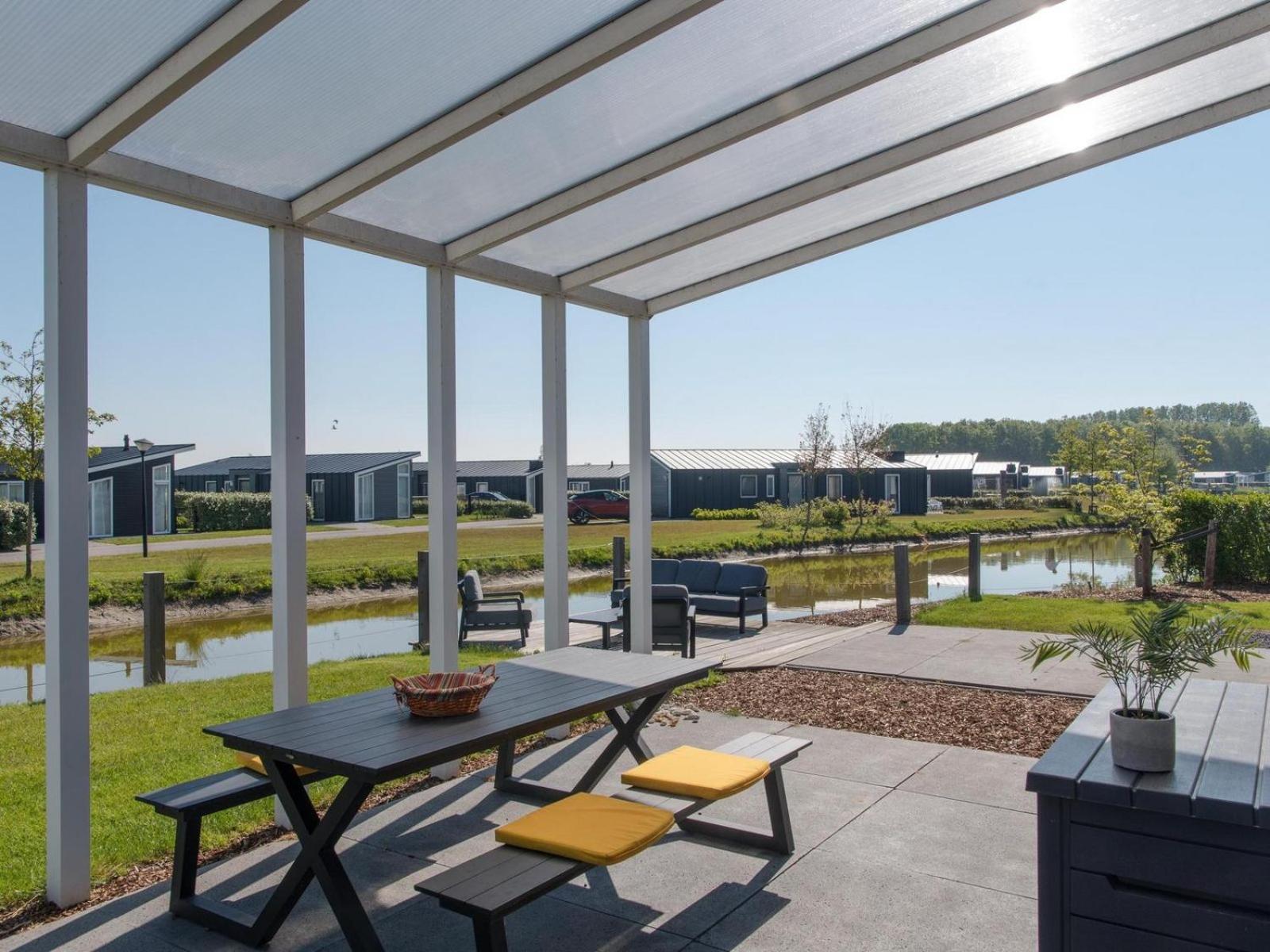Vakantiehuis Waterresort Oosterschelde - Huisnr. 38 Wemeldinge